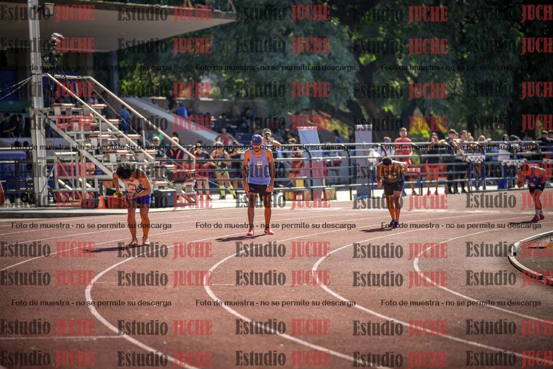 Fotos de los 800 m llanos de varones