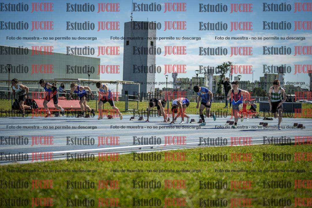 Fotos de los 100 m llanos de varones