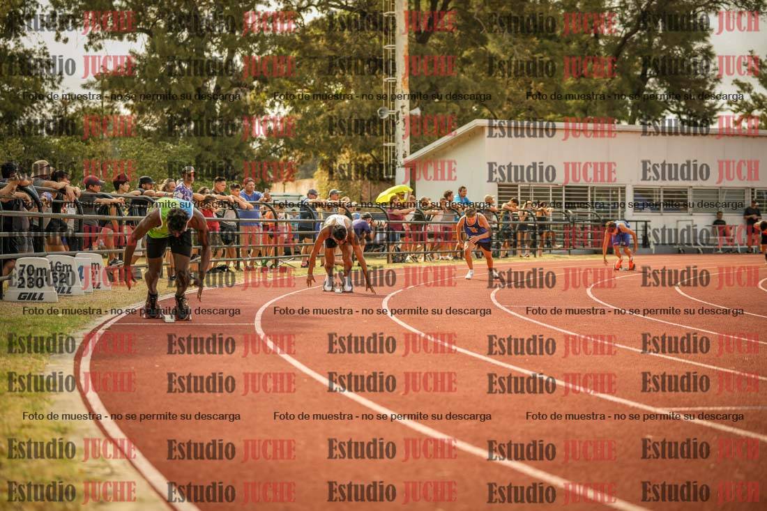 Fotos de los 400 m llanos de varones