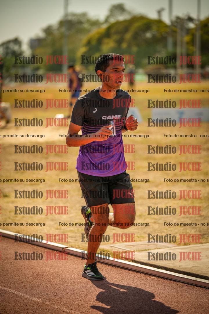 Fotos de los 3000 m llanos de varones