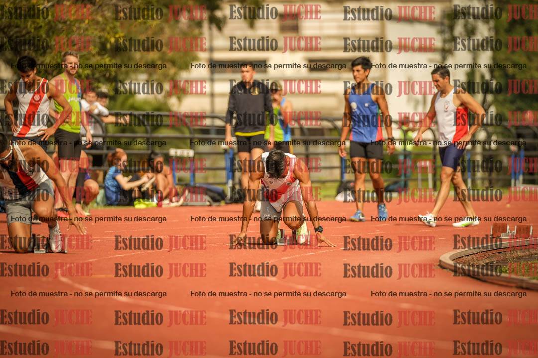 Fotos de los 200 m llanos de varones