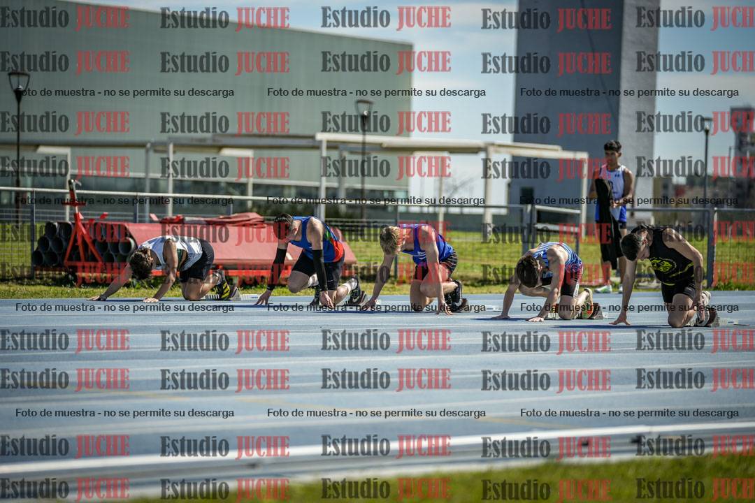Fotos de los 100 m llanos de varones