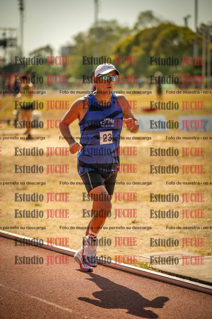 Fotos de los 3000 m llanos de varones