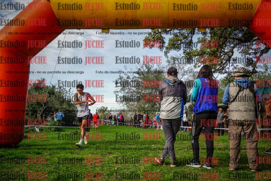 Fotos de la llegada del cross de 6000 m