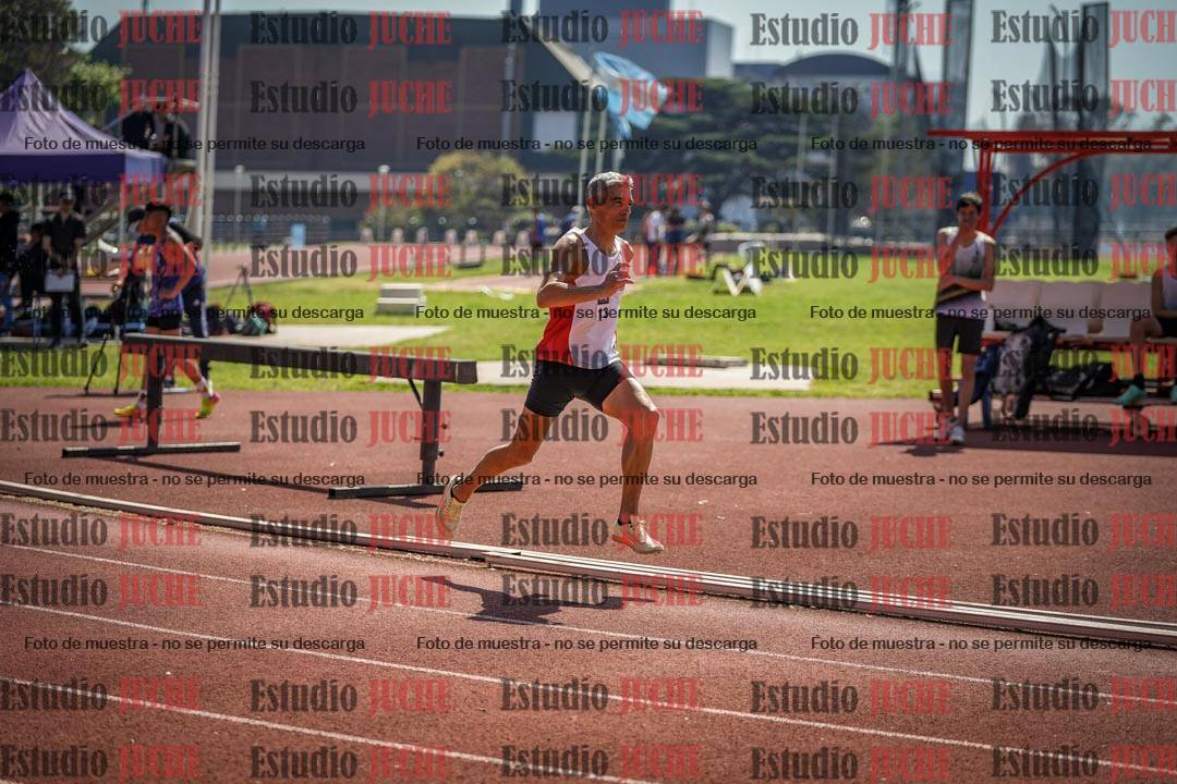 Fotos de los 800 m llanos de varones