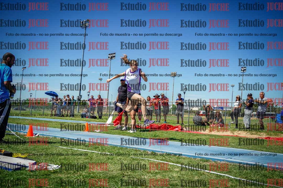 Fotos del salto triple de varones y mujeres - todas las tablas