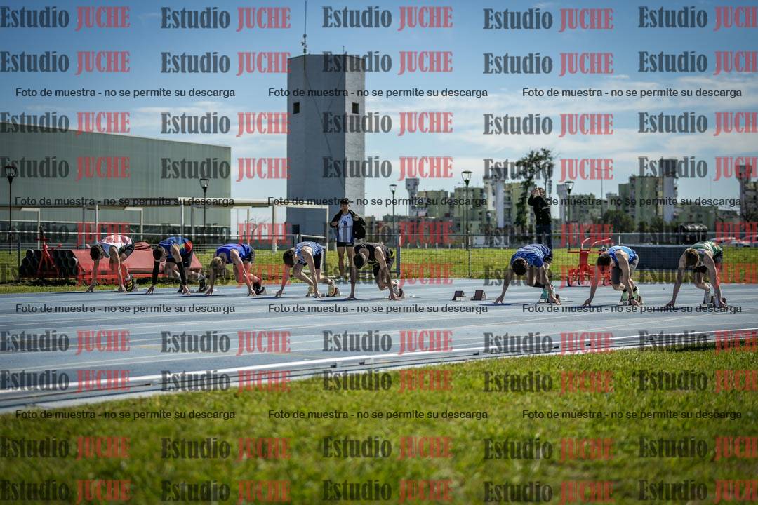 Fotos de los 100 m llanos de varones