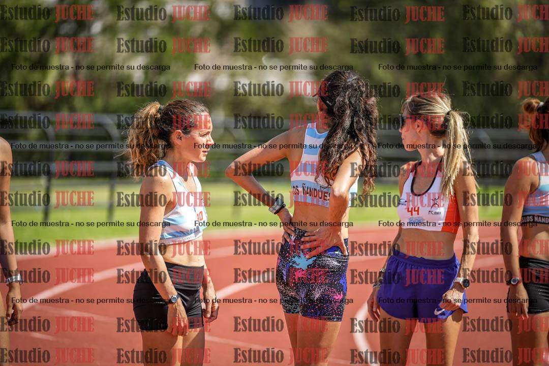 Fotos de los 1500 m llanos de mujeres