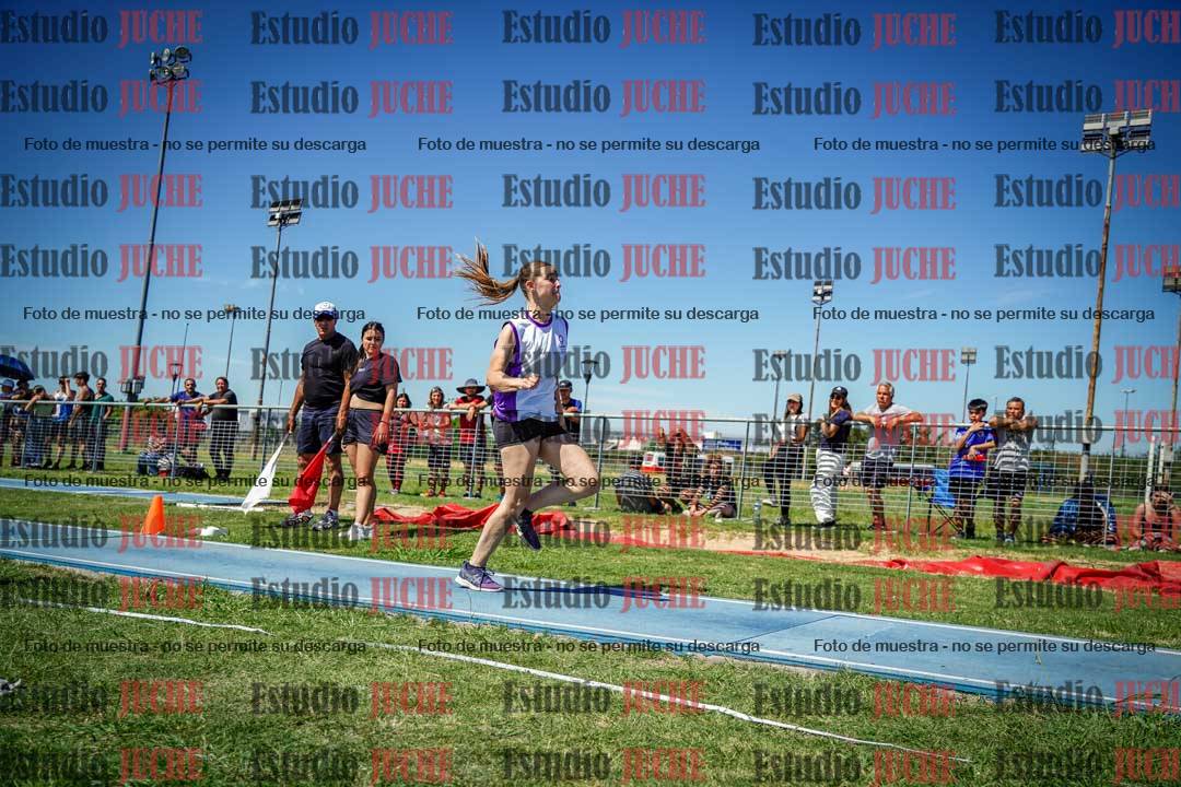 Fotos del salto triple de varones y mujeres - todas las tablas