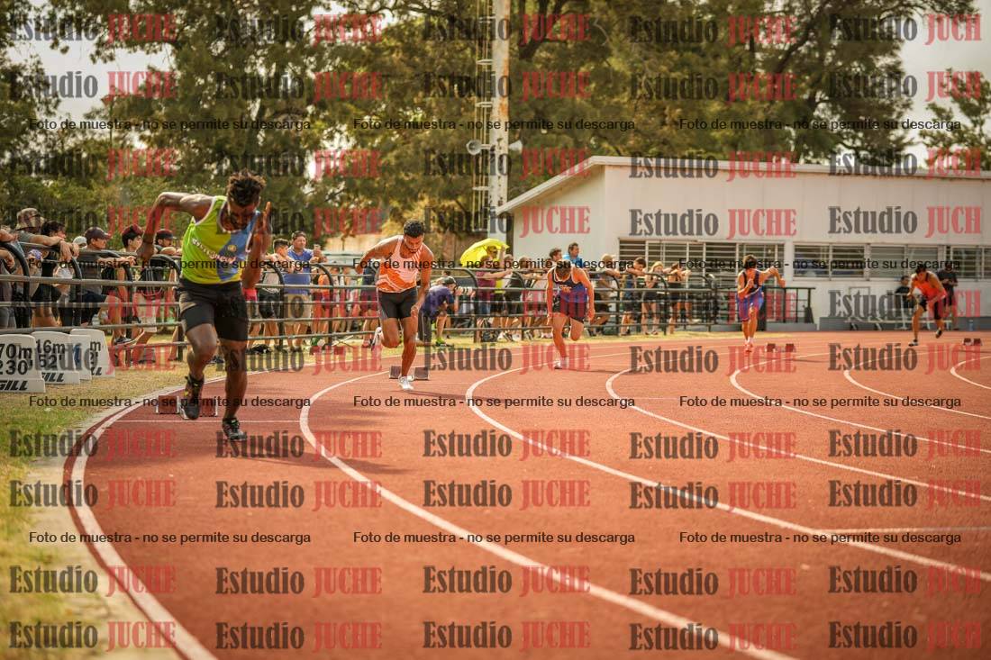 Fotos de los 400 m llanos de varones