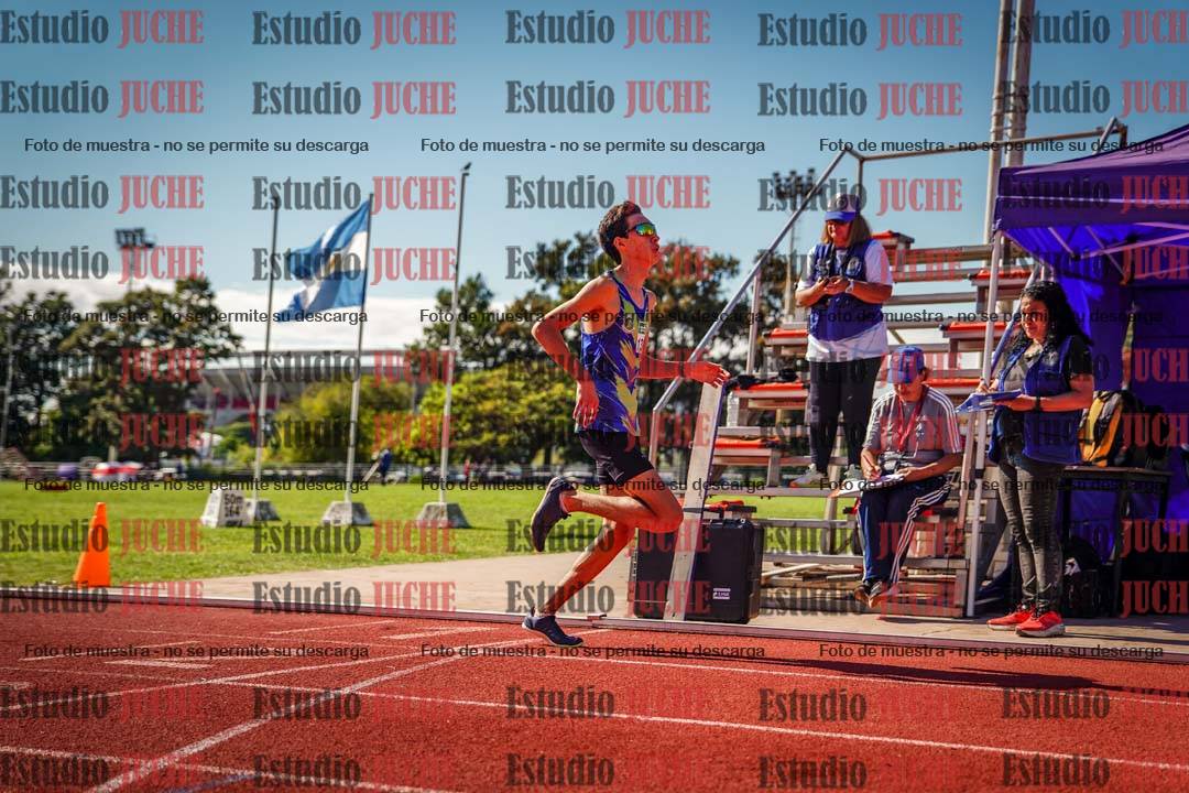 Fotos de los 2400 m de varones
