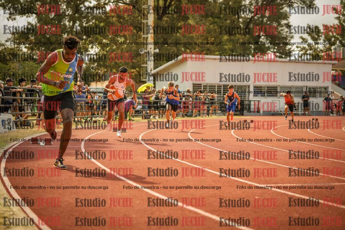 Fotos de los 400 m llanos de varones