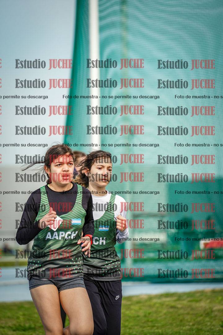 Fotos de los 800 m llanos de mujeres - U14