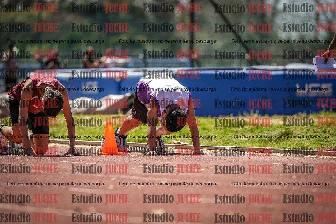 Fotos de los 80 m llanos de varones