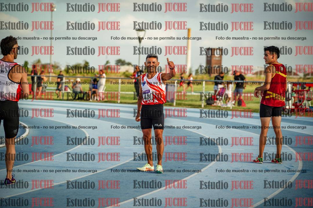 Fotos de los 800 m llanos de varones