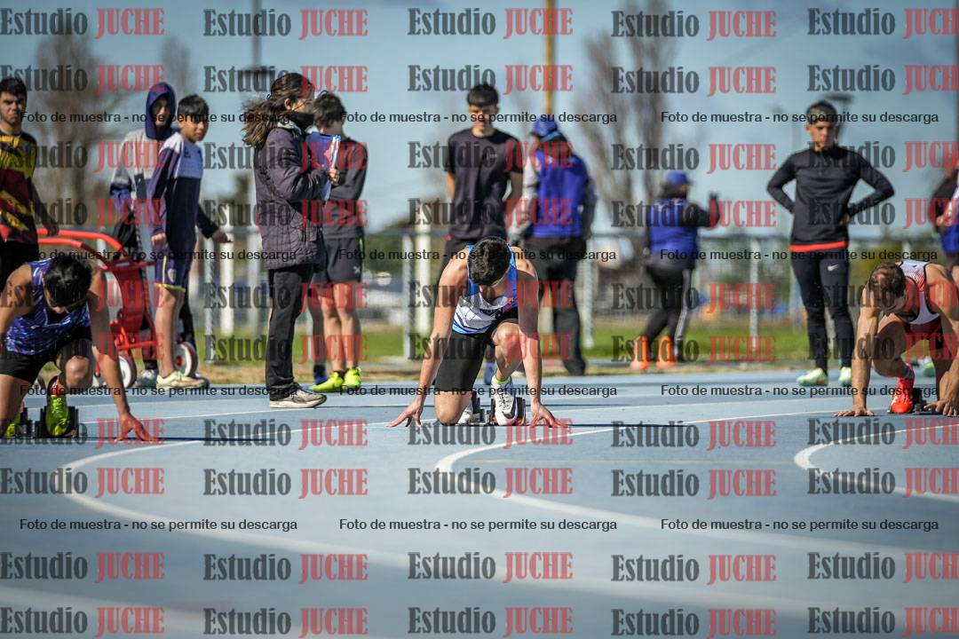 Fotos de los 200 m llanos de varones