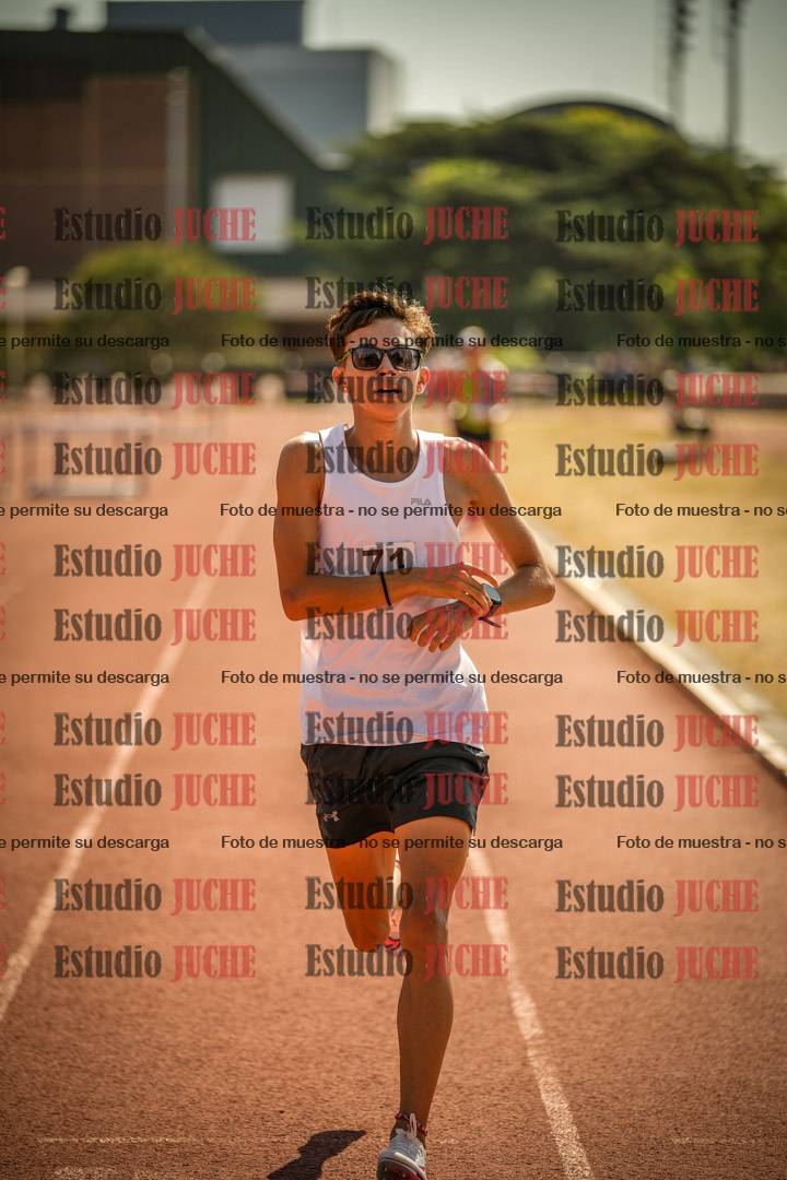 Fotos de los 3000 m llanos de varones