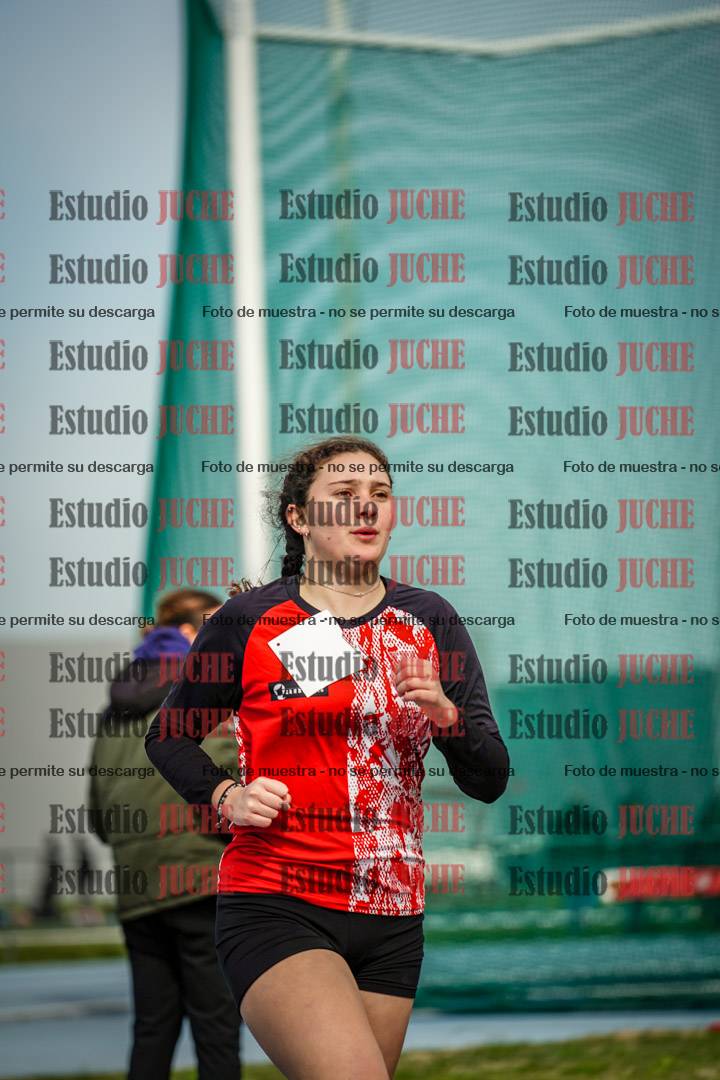 Fotos de los 800 m llanos de mujeres - U14