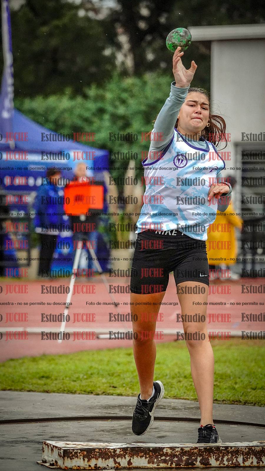 Fotos del lanzamiento de bala de mujeres - heptatlón 3