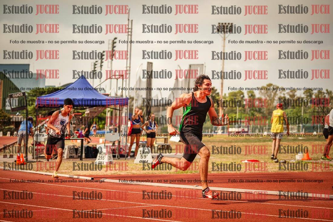 Fotos de los 400 m llanos de varones
