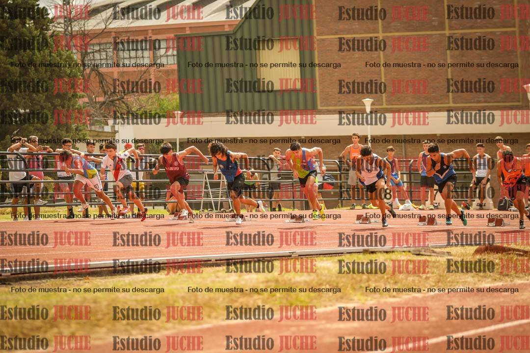 Fotos de los 100 m llanos de varones