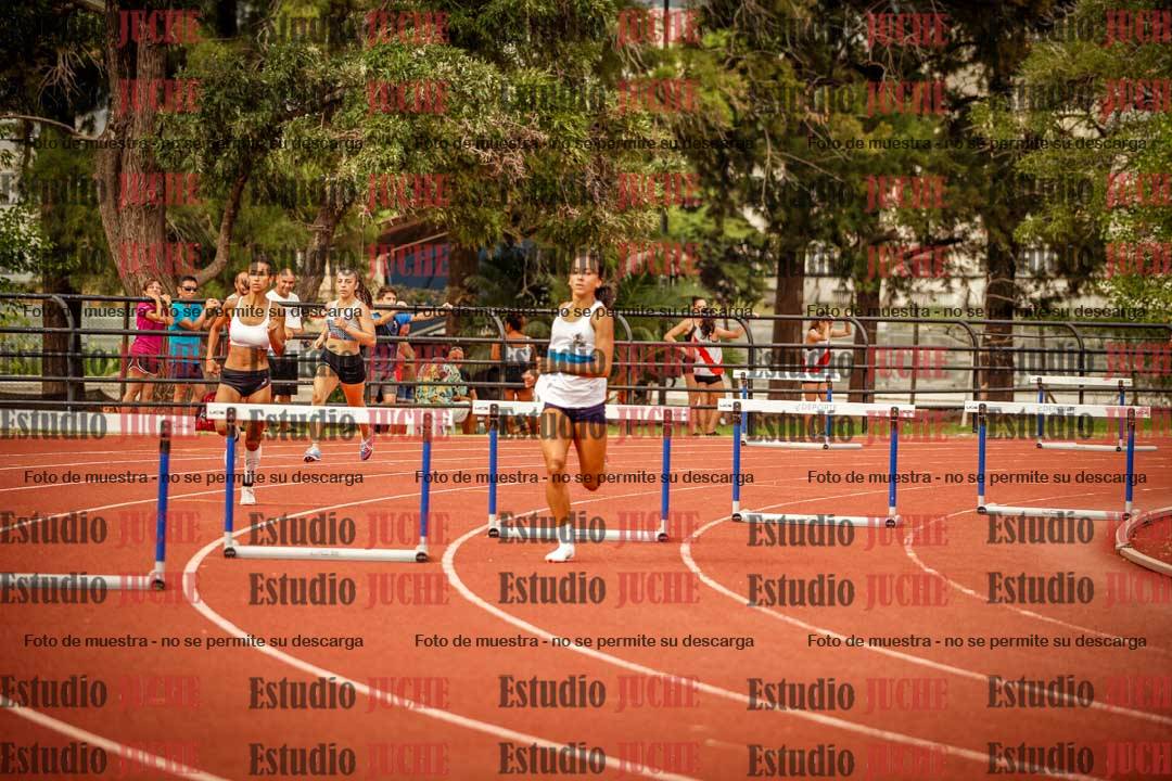 Fotos de los 400 m con vallas de mujeres