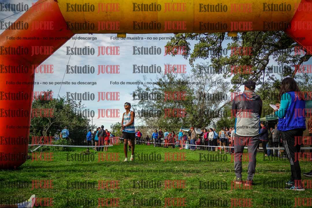 Fotos de la llegada del cross de 6000 m