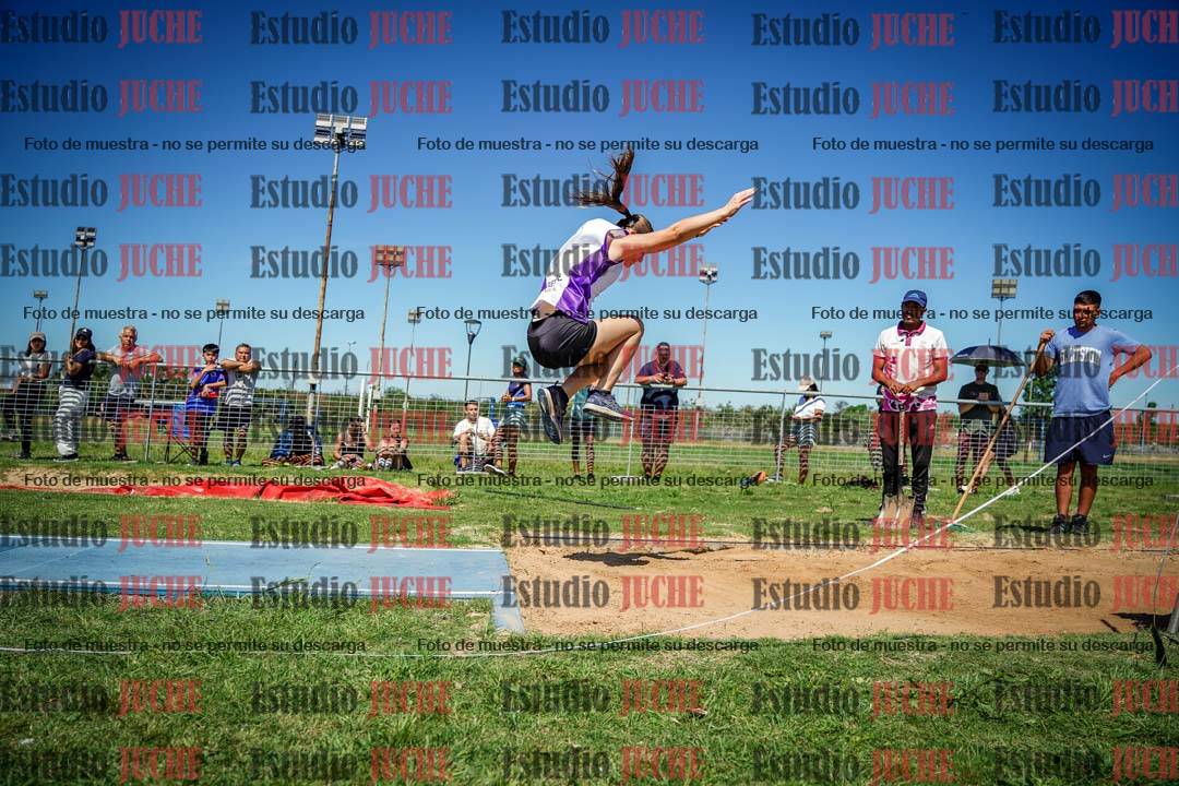 Fotos del salto triple de varones y mujeres - todas las tablas