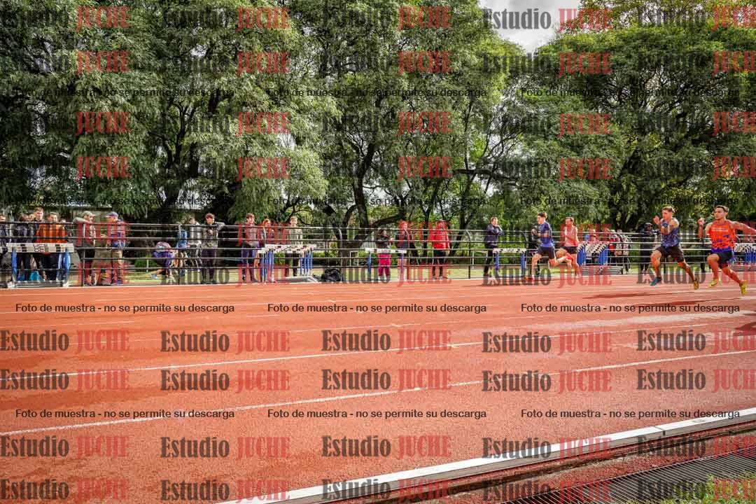 Fotos de los 100 m llanos de varones