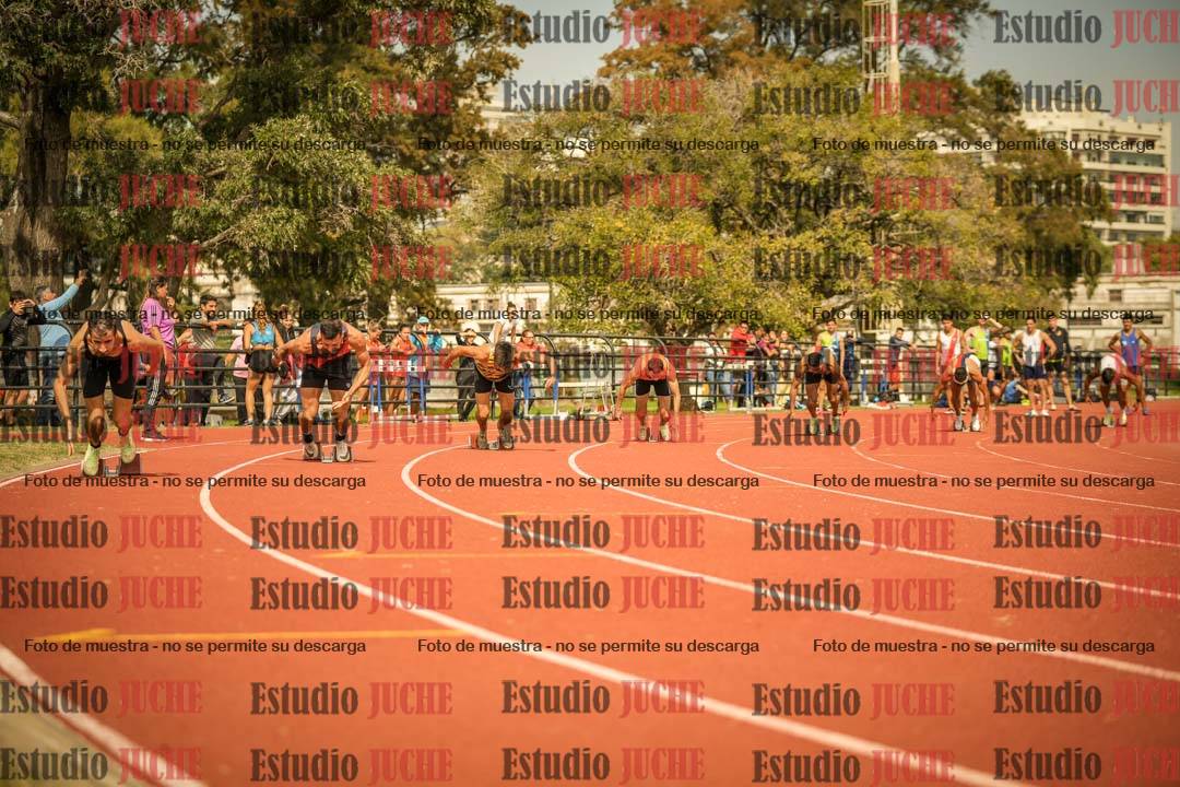Fotos de los 200 m llanos de varones