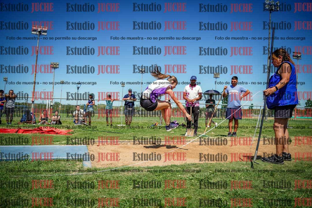Fotos del salto triple de varones y mujeres - todas las tablas