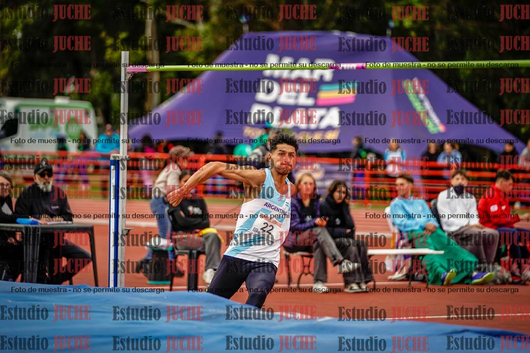 Fotos del salto en alto de varones - FINAL