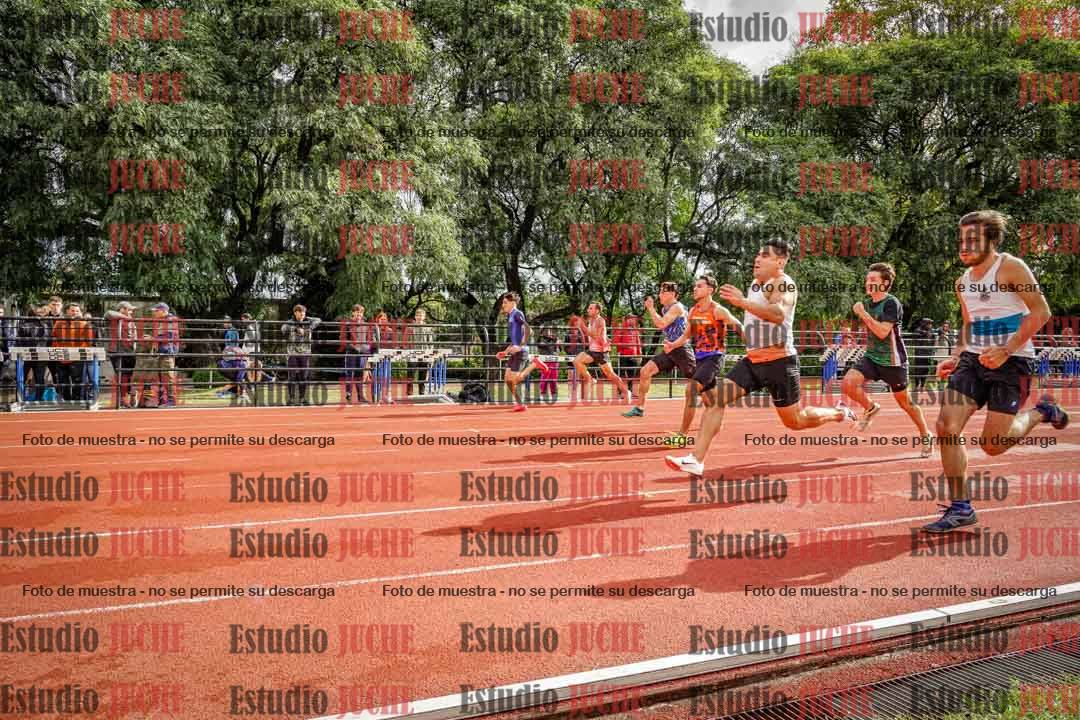 Fotos de los 100 m llanos de varones