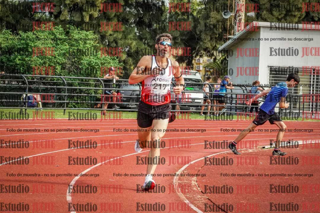 Fotos de los 3000 m llanos de varones