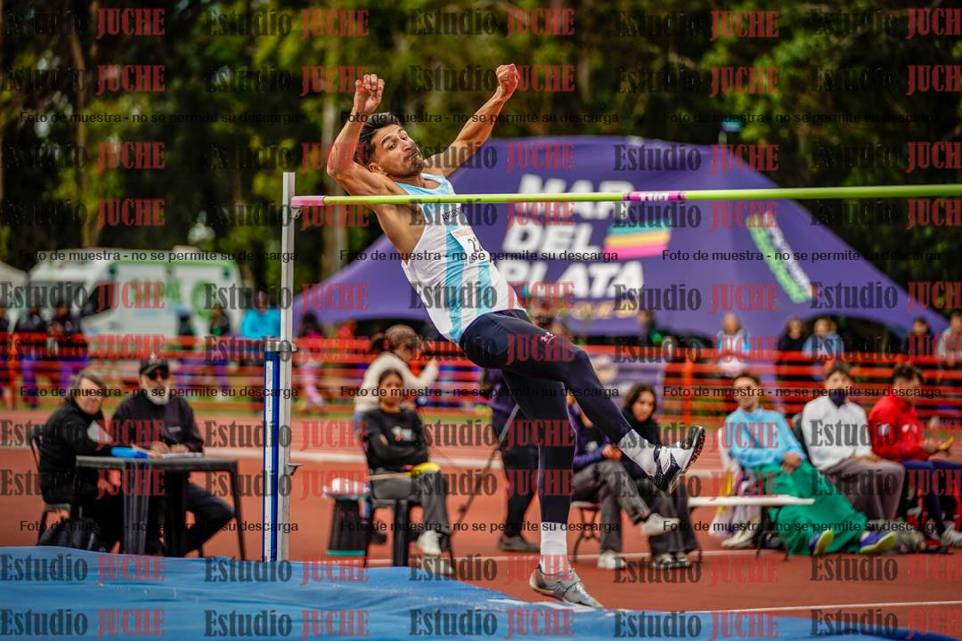 Fotos del salto en alto de varones - FINAL