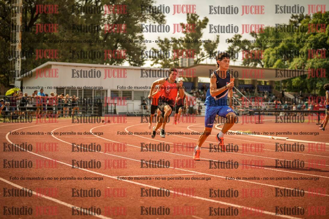 Fotos de los 400 m llanos de varones