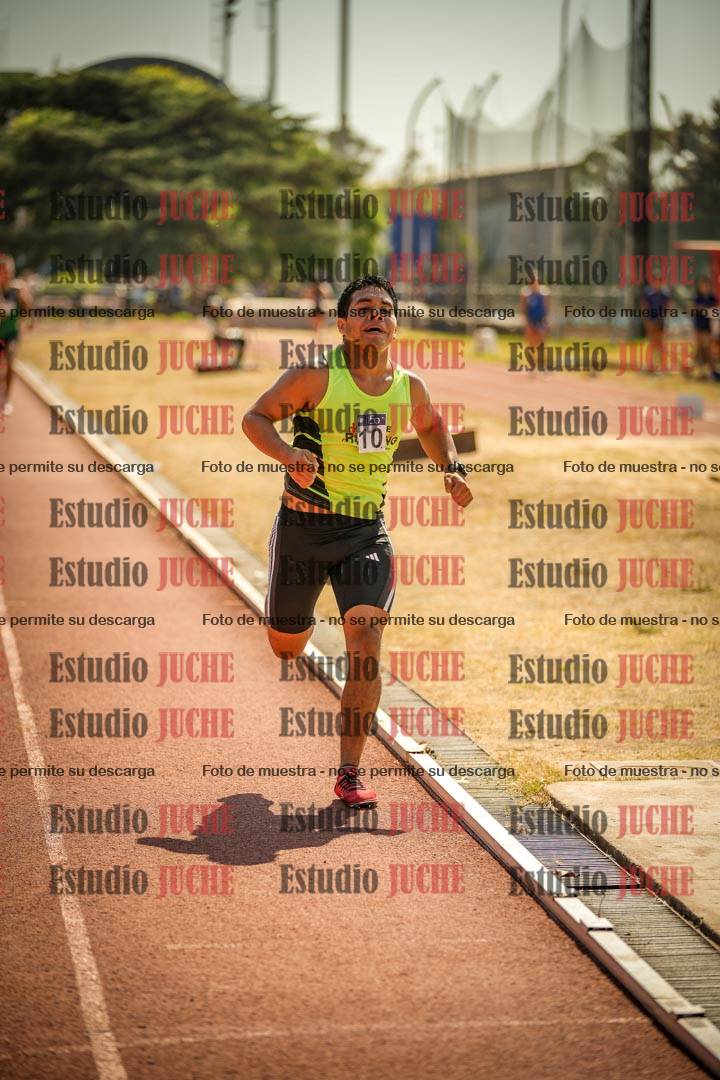 Fotos de los 3000 m llanos de varones
