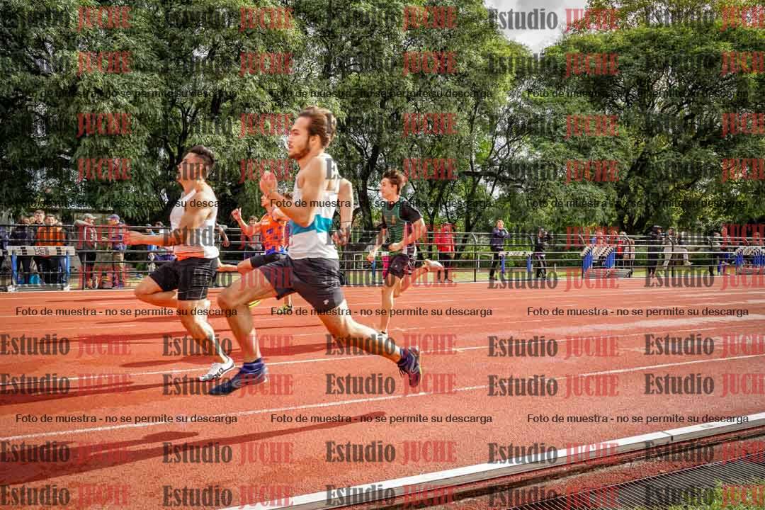 Fotos de los 100 m llanos de varones