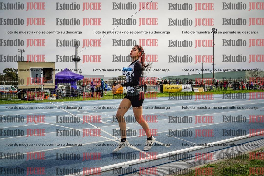 Fotos de los 800 m llanos de mujeres - U14