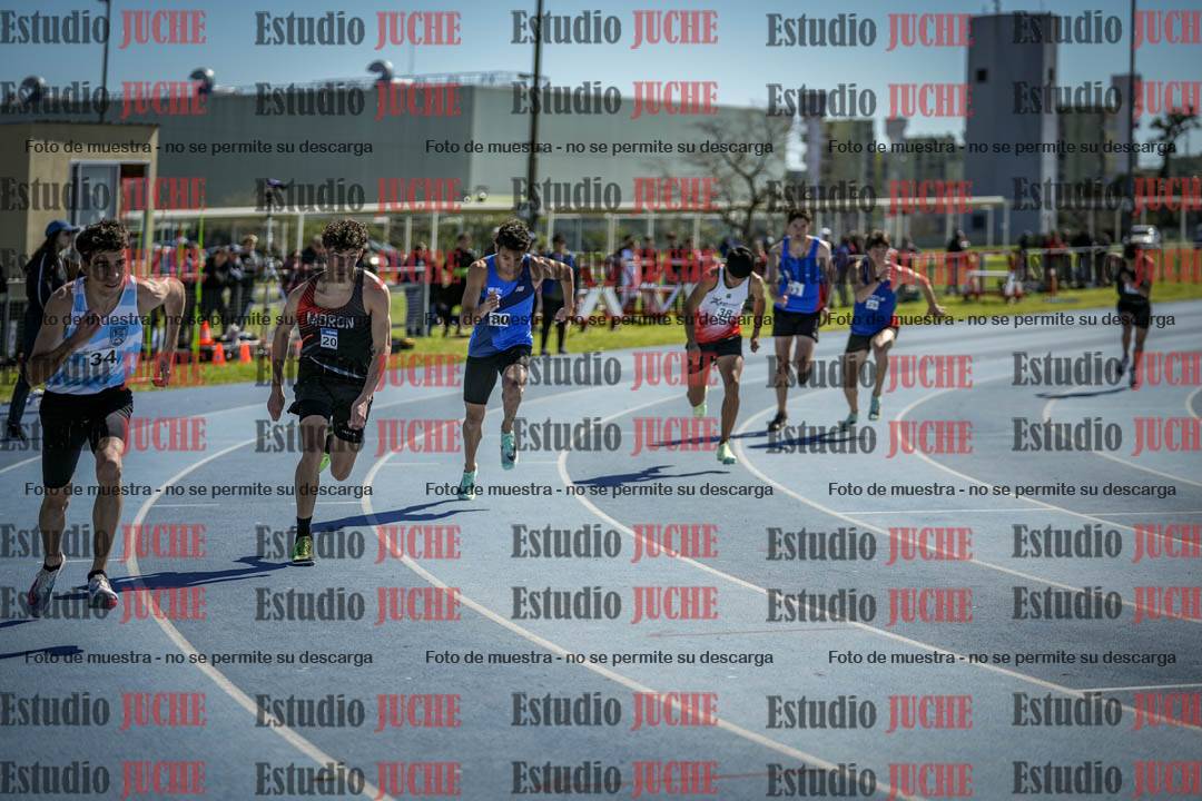 Fotos de los 800 m llanos de varones