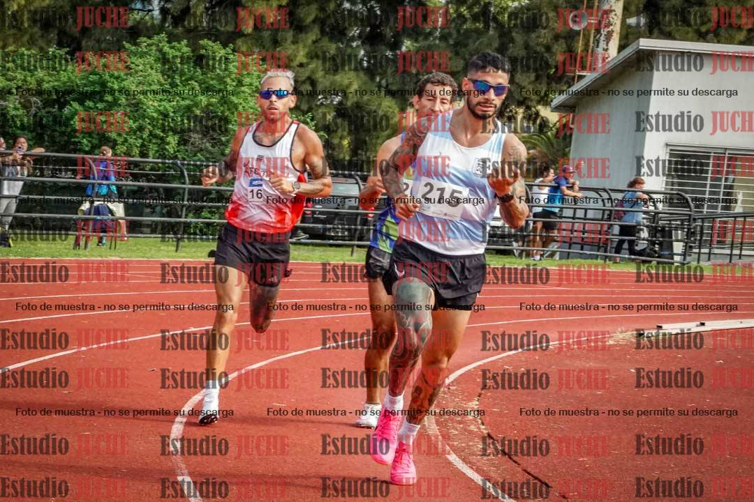 Fotos de los 3000 m llanos de varones