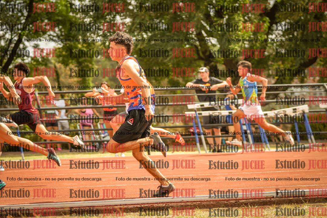 Fotos de los 100 m llanos de varones