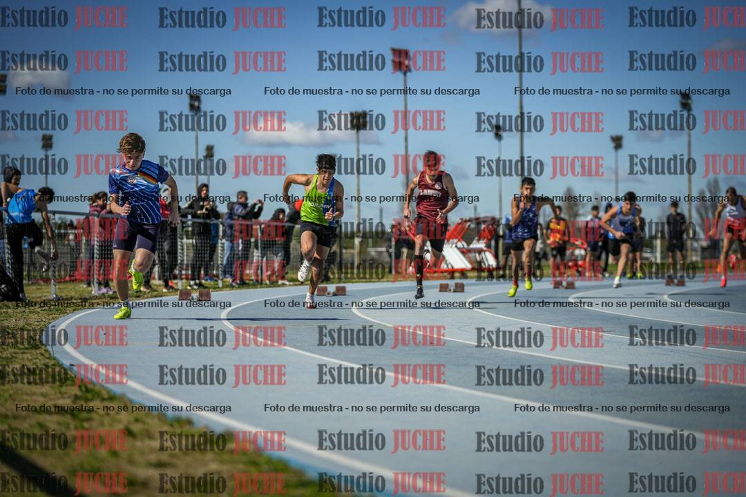 Fotos de los 200 m llanos de varones