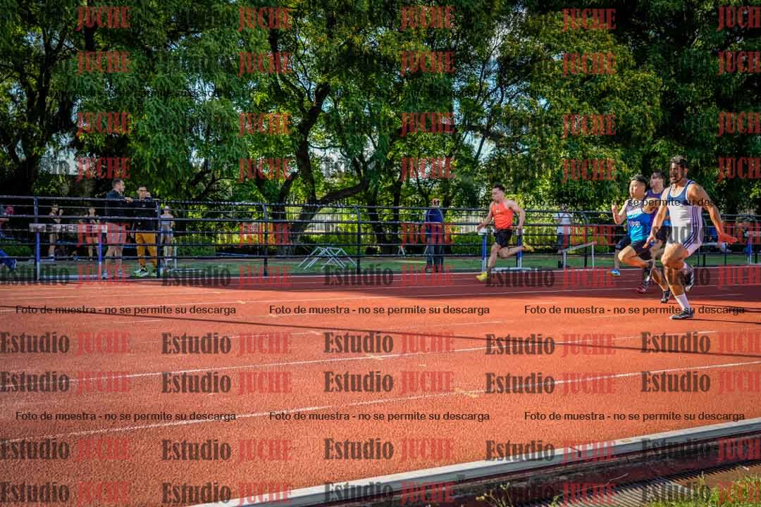 Fotos de los 100 m llanos de varones
