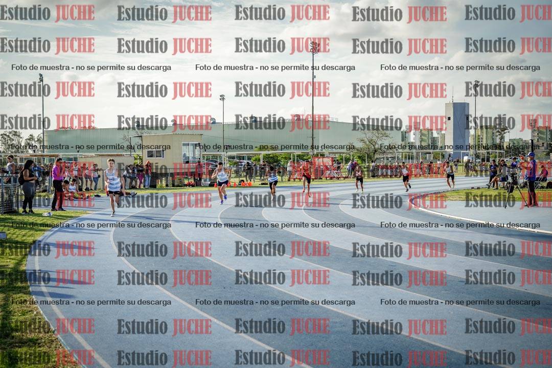 Fotos de los 800 m llanos de varones