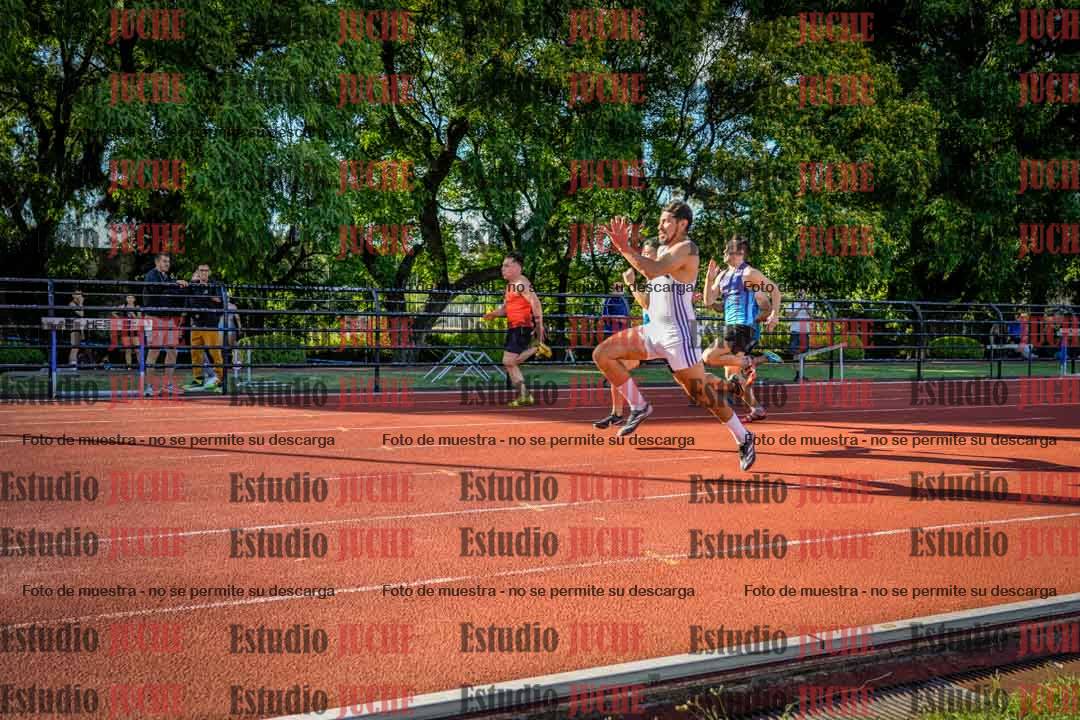 Fotos de los 100 m llanos de varones