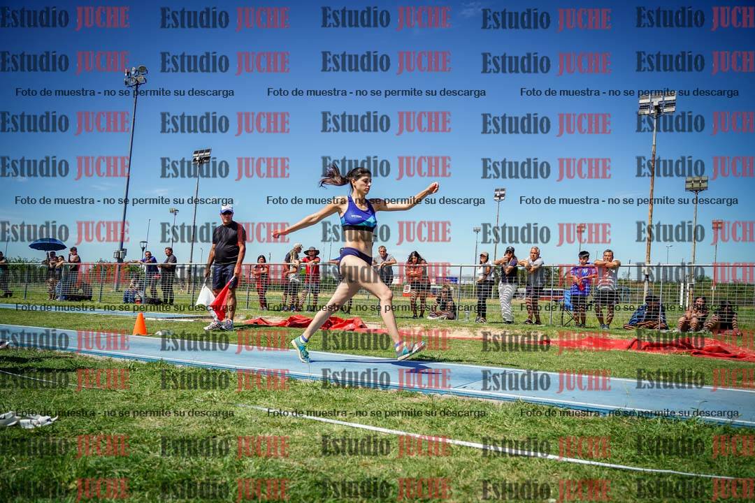Fotos del salto triple de varones y mujeres - todas las tablas
