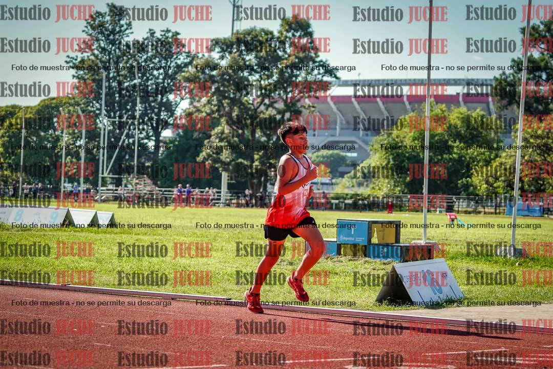 Fotos de los 2400 m llanos de varones