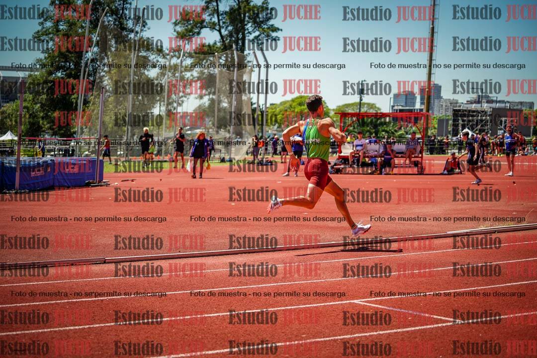 Fotos de los 800 m llanos de varones
