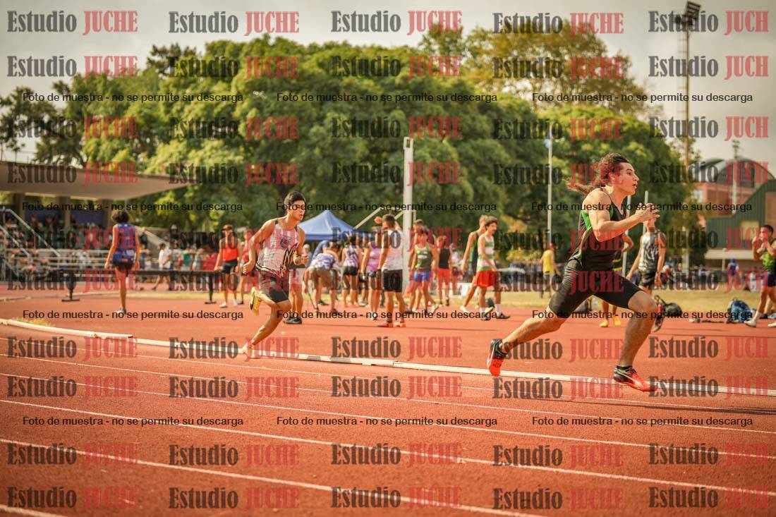 Fotos de los 400 m llanos de varones